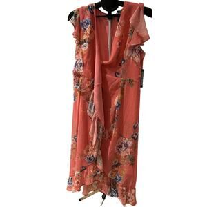 NWT Women's size Medium New York & Company Sweet Pea Floral Wrap Dress